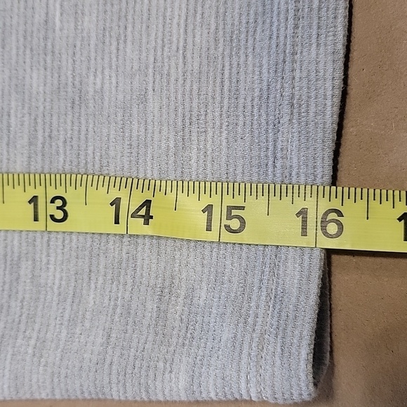 TNA (Aritzia) Size 2XS Waffle Knit Long Sleeve Cropped Crew Neck Top, NWOT - Picture 7 of 9